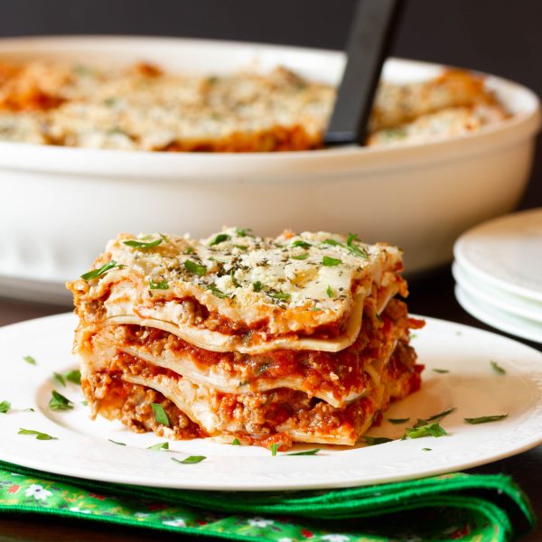 homemade-lasagna-recipe-10-scaled